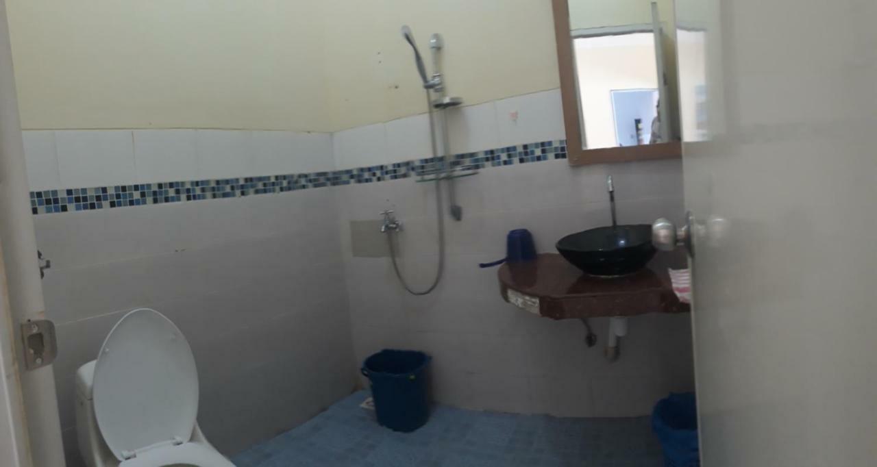 Cipta Guest House Batam 1 Buitenkant foto