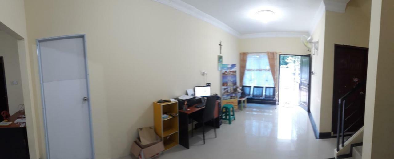 Cipta Guest House Batam 1 Buitenkant foto